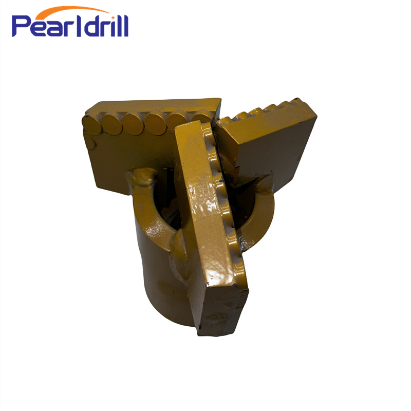 PDC Three-Wing Scraper Grouting Holes Coreless Drill Bit