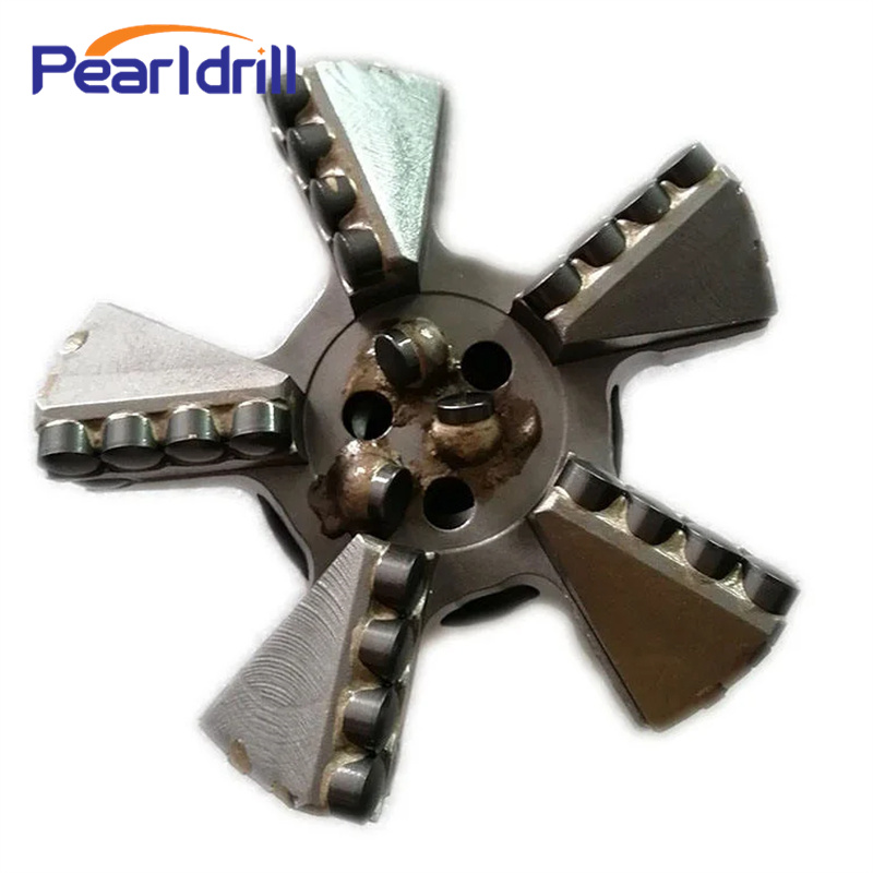 Five-Wing Inner Concave <a href=https://www.gzpearldrill.com/en/PDC-Drill-Bit.html target='_blank'>PDC Drill Bit</a>